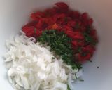 Foto del paso 2 de la receta Patatas aliñadas con langostinos