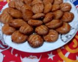 صورة لخطوة 1 من وصفة رموش الست دااااااااايبه دوووب