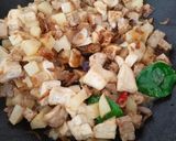 Foto langkah ke 3 dari resep Tumis Tempe Kentang Rebon.