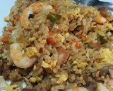 Foto del paso 7 de la receta: Arroz con carne, verduras, gambas y salsa de soja