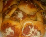 صورة لخطوة 12 من وصفة ميني بيتزا 🍕