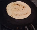 A picture of step 2 of Papad raita.
