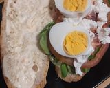 Foto del paso 10 de la receta Bocadillo vegetal con salmón y queso de cabra