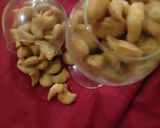 A picture of step 4 of Chatpate Masala kaju Namkeen.