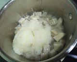 Hình bước làm 3 của món Chè khoai môn cốt dừa
