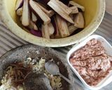 Foto langkah ke 1 dari resep Eggplant with minced pork.