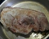 Foto del paso 1 de la receta: Chuleta de cerdo con miel y papines al verdeo