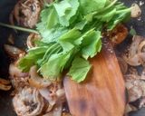 รูปขั้นตอนการทำที่ 3 ของ กุ้งผัดพริกไทยดำ