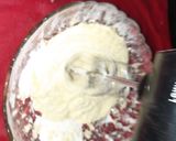 A picture of step 2 of Butter cream flowers.