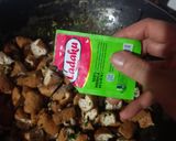 Foto langkah ke 4 dari resep Tahu Pong Ayam Kucai.