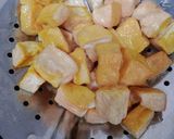Foto langkah ke 3 dari resep Tumis Kikil tahu.