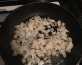 Foto del paso 1 de la receta: Empanadas exprés de atún