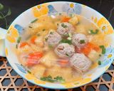 Hình bước làm 2 của món Canh khoai tây cà rốt nấu thịt viên