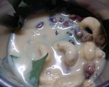 A picture of step 2 of Paan Modak with Gulkand stuffing.