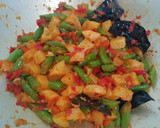 Foto langkah ke 5 dari resep Balado Kentang Buncis.
