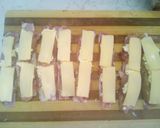 Muffinformában sült baconos, fűszervajas, sajtos csirkemell recept fázis 3 fotója