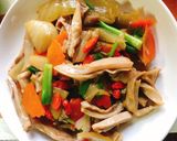 รูปขั้นตอนการทำที่ 4 ของ ผัดกระเพาะหมู ผักกาดดอง