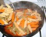 Foto del paso 9 de la receta: Fideos tricolor con camarones
