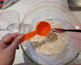 A picture of step 7 of Dumplings Wrappers (Pan-fly/Deep-fly Version) 餃子皮 (煎/炸版).
