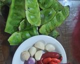 Foto langkah ke 1 dari resep Sambal Pete Goreng.