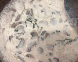 Foto langkah ke 2 dari resep Steak with mushroom sauce.