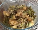 Foto del paso 4 de la receta: Papas y vainitas (green beans and potatoes)