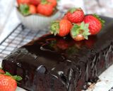 Foto langkah ke 7 dari resep Simple Eggless Chocolate Cake.