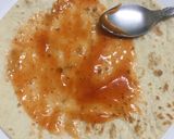 Gambar langkah 4 resipi Tortilla Bawang Putih bersama Ayam / Chicken Garlic Wrap.