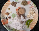 A picture of step 5 of Chana Kurma Hotel style.