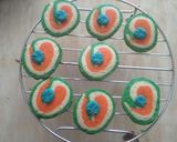 A picture of step 18 of Tiranga Cookies.