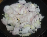 Foto del paso 1 de la receta: Cebolla confitada