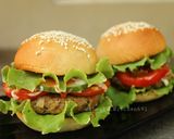 Foto langkah ke 9 dari resep Homemade Burger.