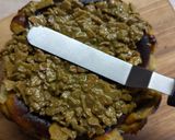 Foto langkah ke 6 dari resep Pistachio Basque Cheesecake.