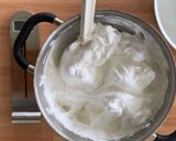 Foto del passaggio 3 della ricetta Macarons al cocco con tatin di mele