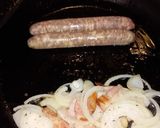 Foto del paso 3 de la receta: Salchicha de cerdo con patata, tomates cherry y bocadillo de queso