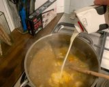 A picture of step 13 of Tuscan Soup.