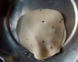 পেঁয়াজের পুর ভরা পদ্ম লুচি (Peyanjer pur bhora podmo luchi recipe in Bengali) রেসিপির ধাপ 3 ছবি