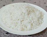 A picture of step 4 of Plain rice.