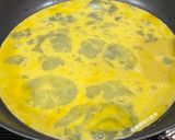 A picture of step 3 of Stir-Fried Eggs with Water Bamboo.