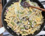 Foto del paso 3 de la receta: FUSILLI CON RICOTTA, LIMÓN y ARVEJAS