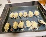 Foto langkah ke 6 dari resep Oyster Kilpatrick ala Ineu (Resep No.116).