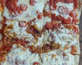 Foto del paso 6 de la receta: Pizza 🍕🍕con bordes relleno 🧀 y salsa de carne picada