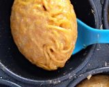 A picture of step 5 of Indomie balls.
