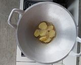 Foto langkah ke 3 dari resep Perkedel kentang.