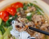 Hình bước làm 6 của món Bún mọc tôm nấu cải làn