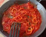 Foto del paso 3 de la receta: Dorada con salsa de tomate y anchoas