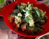 Foto del passaggio 1 della ricetta Orecchiette con cime di broccoli e pancetta glutenfree