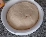 Foto del paso 2 de la receta Trenza brioche de crema y pepitas de chocolate con conitos de hojaldre