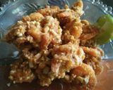 Foto langkah ke 6 dari resep Udang Saus Telur Asin.