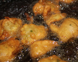 Foto del paso 8 de la receta: Buñuelos de plátano con ajo y perejil